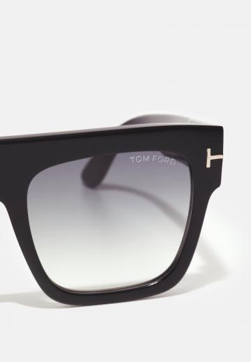 Солнечные очки