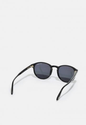 Солнечные очки