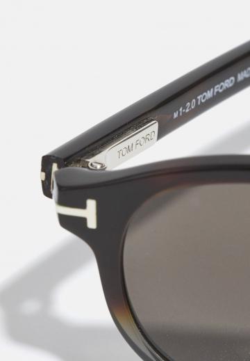 Солнечные очки