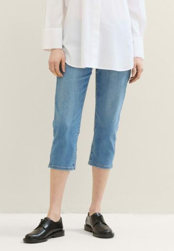 Короткие джинсы