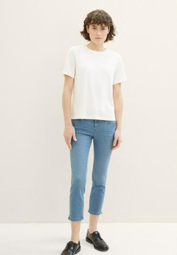 Короткие джинсы