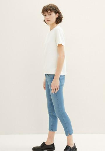 Короткие джинсы