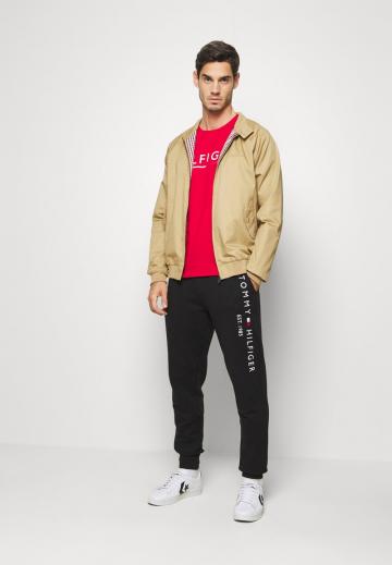 Спортивные штаны