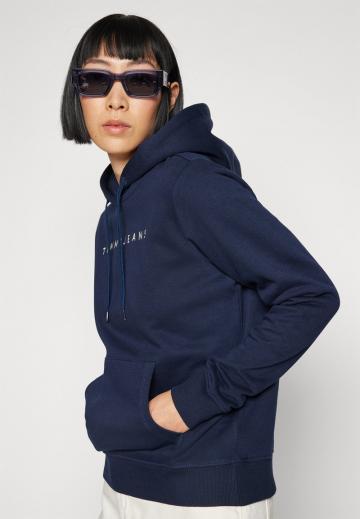 Пуловер с капюшоном