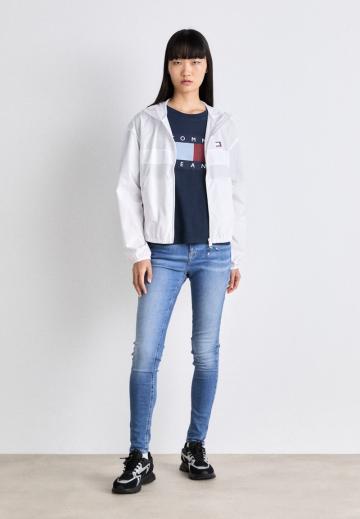 Узкие джинсы