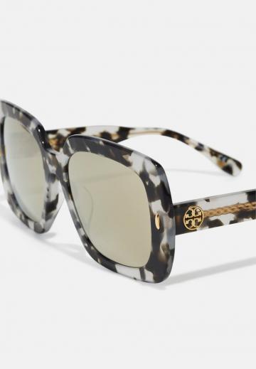 Солнечные очки