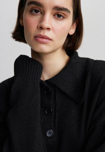 Вязаное платье