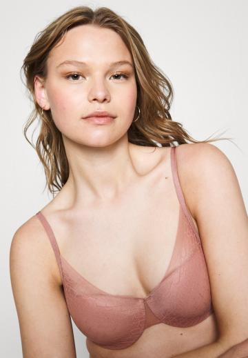 Бюстгальтер