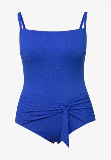 Слитный купальник