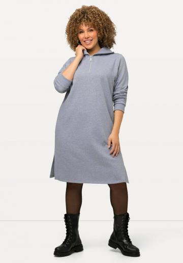 Вязаное платье