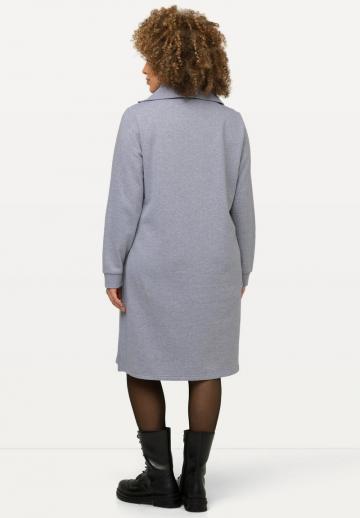 Вязаное платье