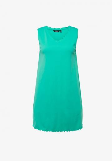 Вязаное платье