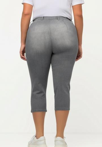 Короткие джинсы