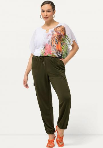 Брюки с накладными карманами