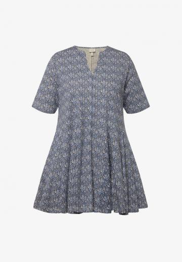 Длинная блузка