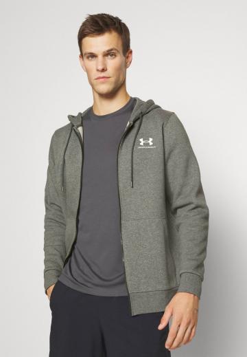 Спортивная кофта