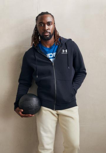 Спортивная кофта