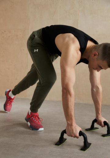 Спортивные штаны