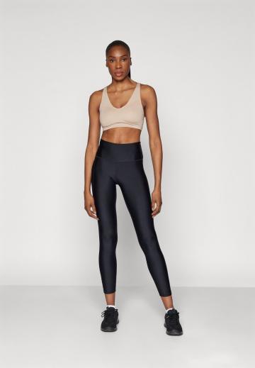 Бюстгальтер без косточек