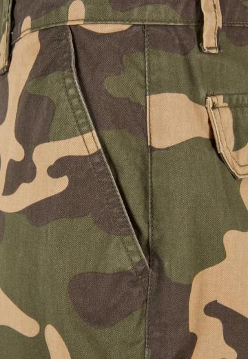 Брюки с накладными карманами