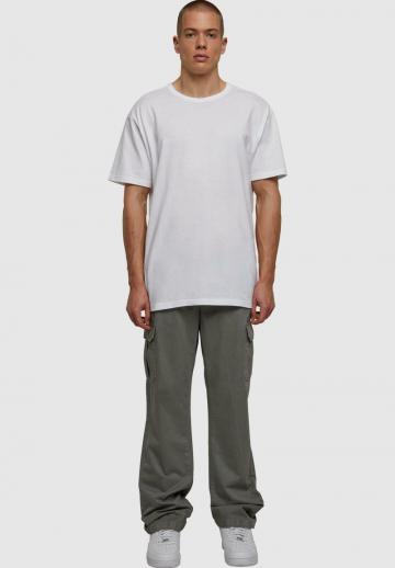 Брюки с накладными карманами