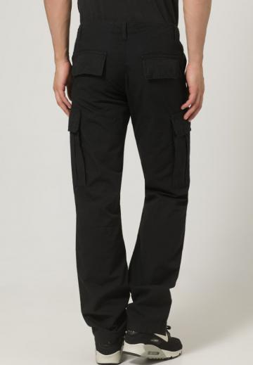 Брюки с накладными карманами