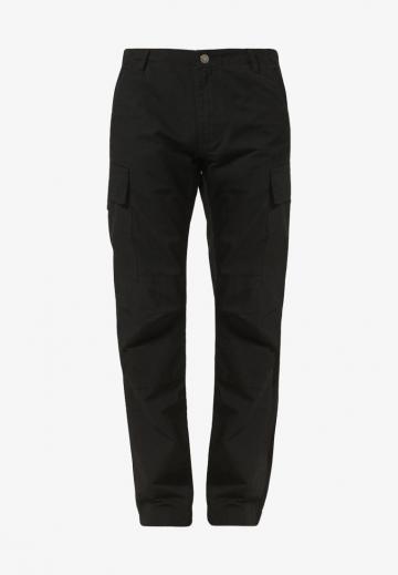 Брюки с накладными карманами