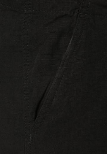 Брюки с накладными карманами