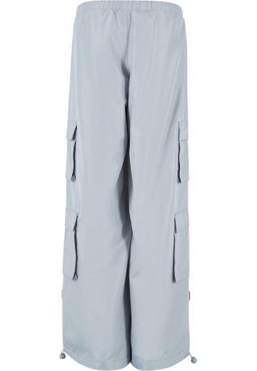 Брюки с накладными карманами