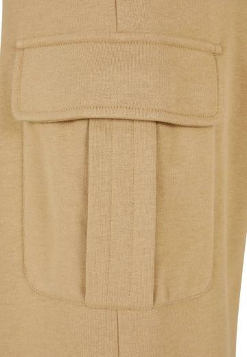 Брюки с накладными карманами