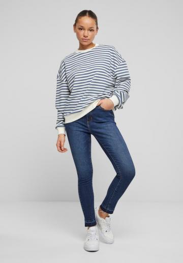 Узкие джинсы