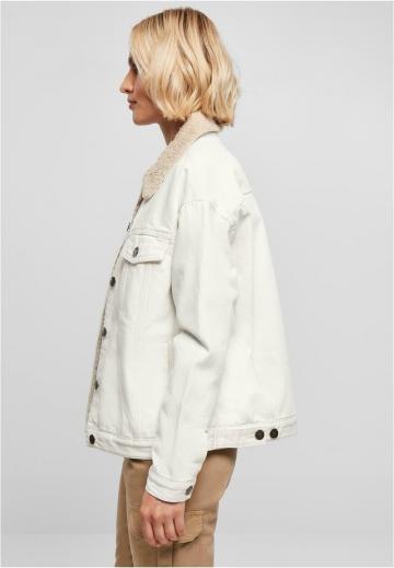 Куртка с накладнымит карманами