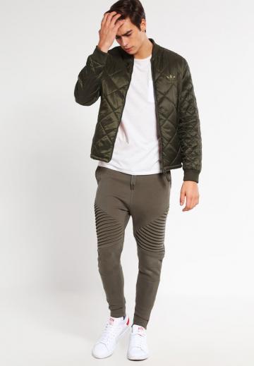 Спортивные штаны