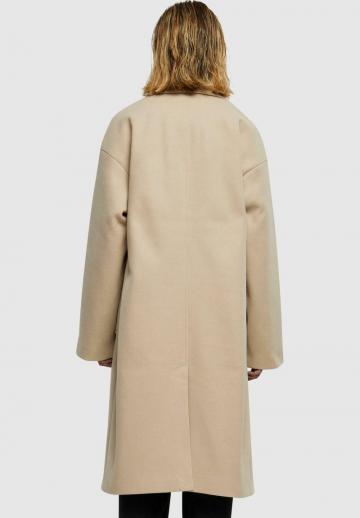 Шерстяное пальто