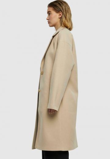 Шерстяное пальто