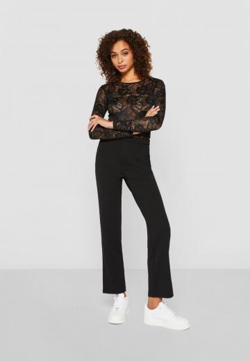 Кружевная блузка