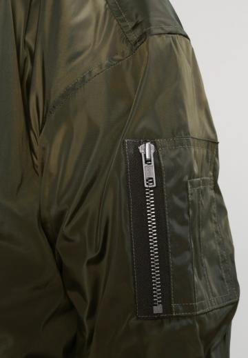 Куртка бомбер