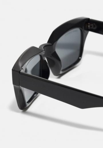 Солнечные очки