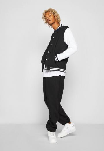 Куртка бомбер