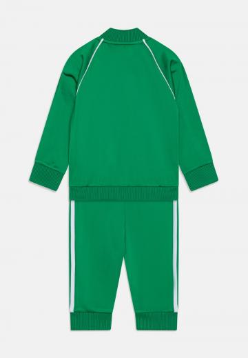 Набор одежды