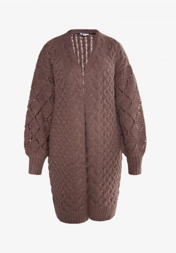 Вязаная кофта