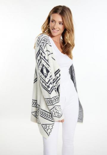 Жаккардовая вязаная кофта