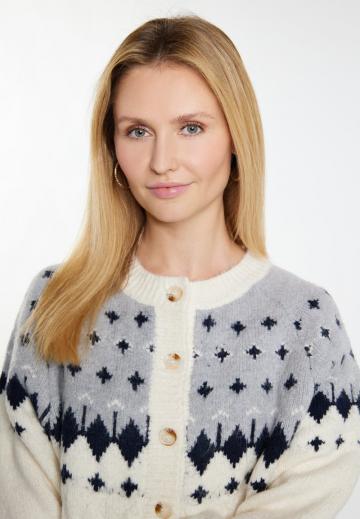 Жаккардовая вязаная кофта