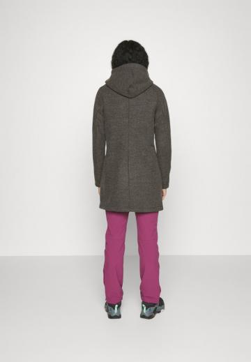 Спортивная куртка