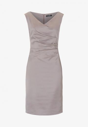 Платье футляр