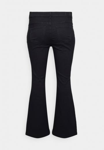 Клешеные джинсы