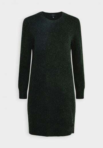 Вязаное платье