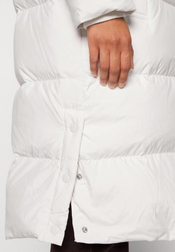 Пуховое пальто