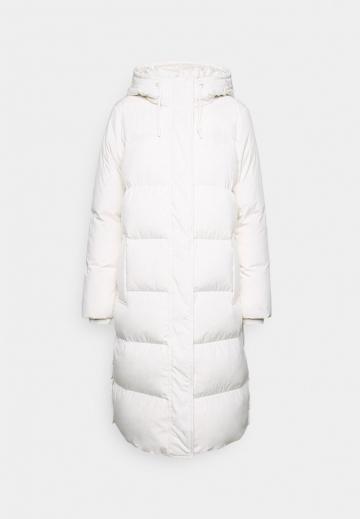 Пуховое пальто