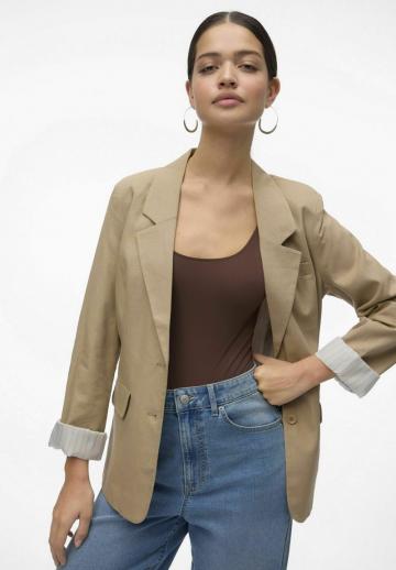 Блейзер с накладными карманами